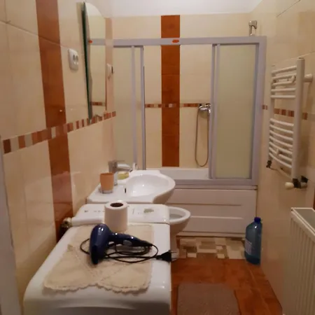 старовинні у центрі міста Uzhhorod